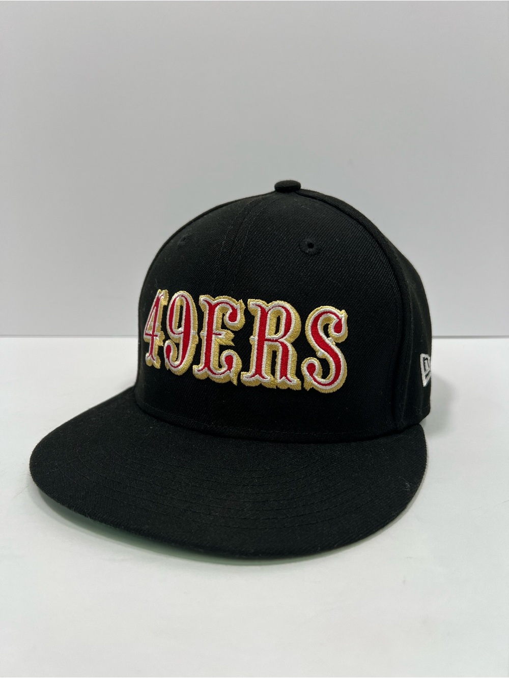 New Era 59FIFTY SF 49ers Fitted Hat 7 1/4 Black Old English Script Green UV Cap